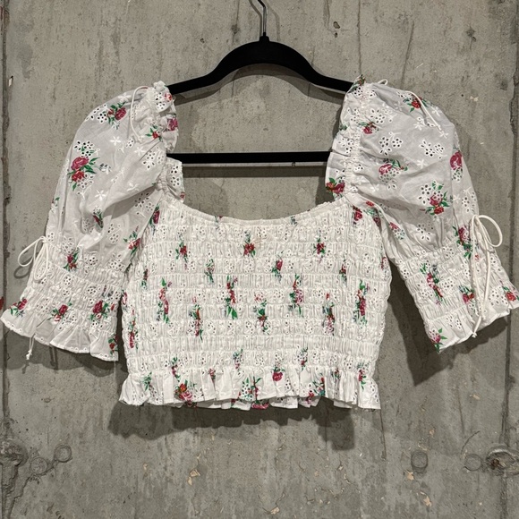 For Love & Lemons Size Small White Eyelet Floral Cottage Boho Romantic Crop Top - Picture 2 of 7